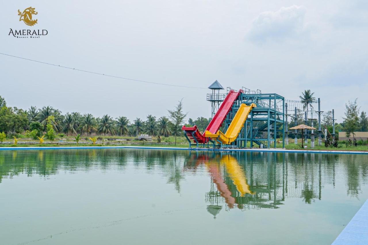 Hotel Kanopi Tipi Kampung Sungai Rengit Zewnętrze zdjęcie